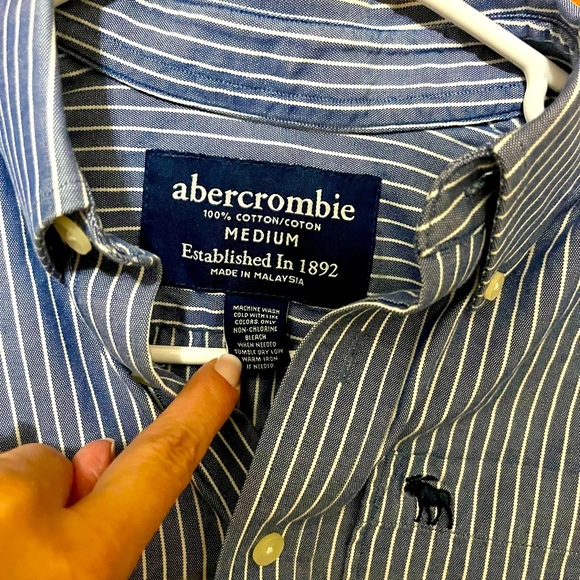 TWO Abercrombie & Fitch Kid’s Striped Shirts - Medium - Picture 3 of 11